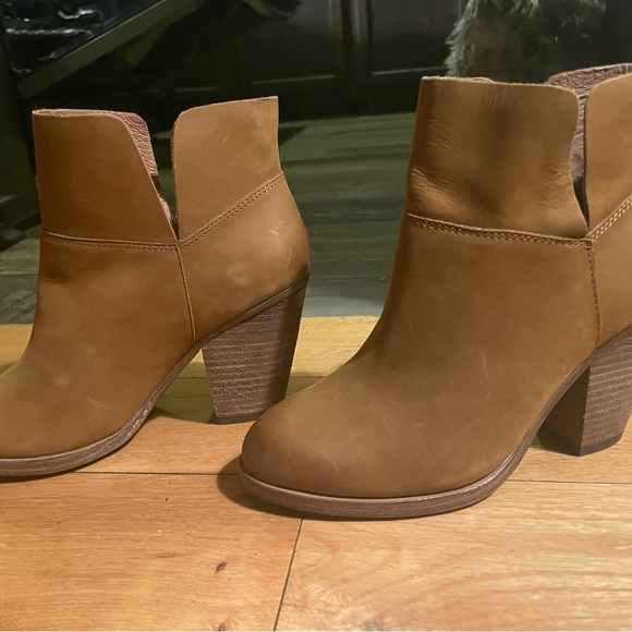 Never worn 💥 Leather Bootie’s - Picture 4 of 5